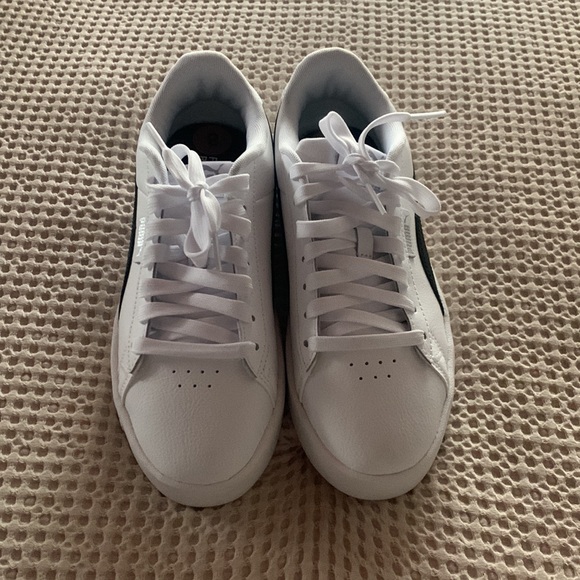 ❗️CLEAROUT❗️ Puma Women’s Jada Sneaker - Picture 4 of 7